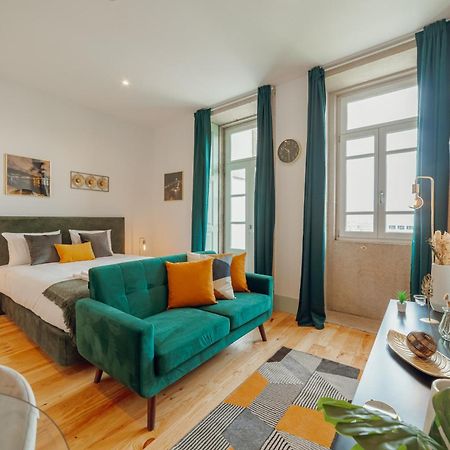 Downtown Suites By Vacationy Порто Екстериор снимка