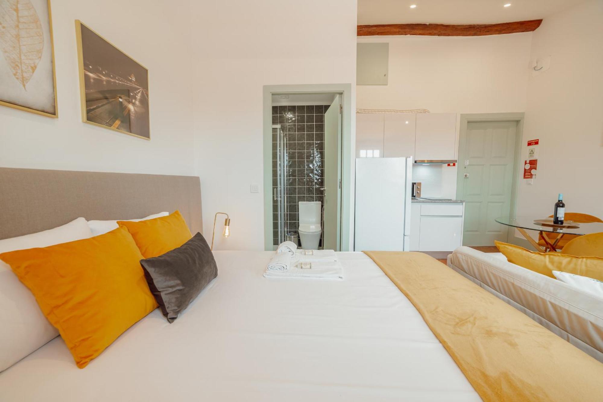Downtown Suites By Vacationy Порто Екстериор снимка