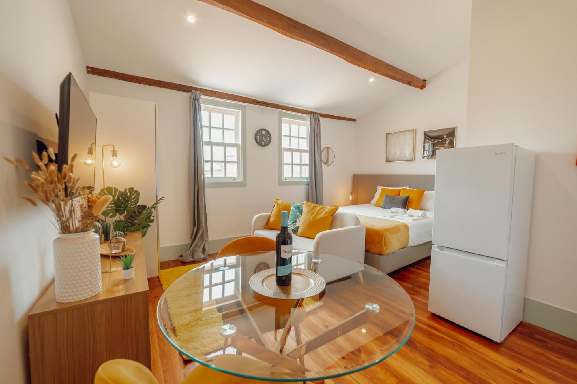 Downtown Suites By Vacationy Порто Екстериор снимка