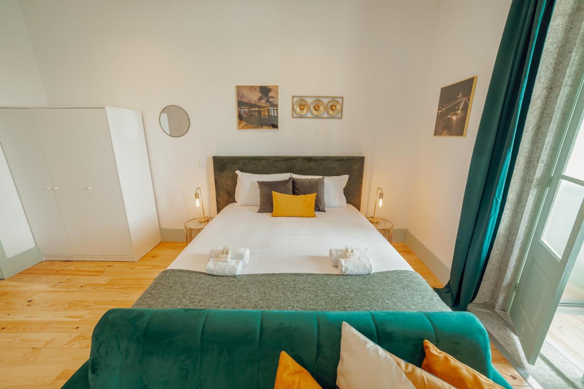 Downtown Suites By Vacationy Порто Екстериор снимка