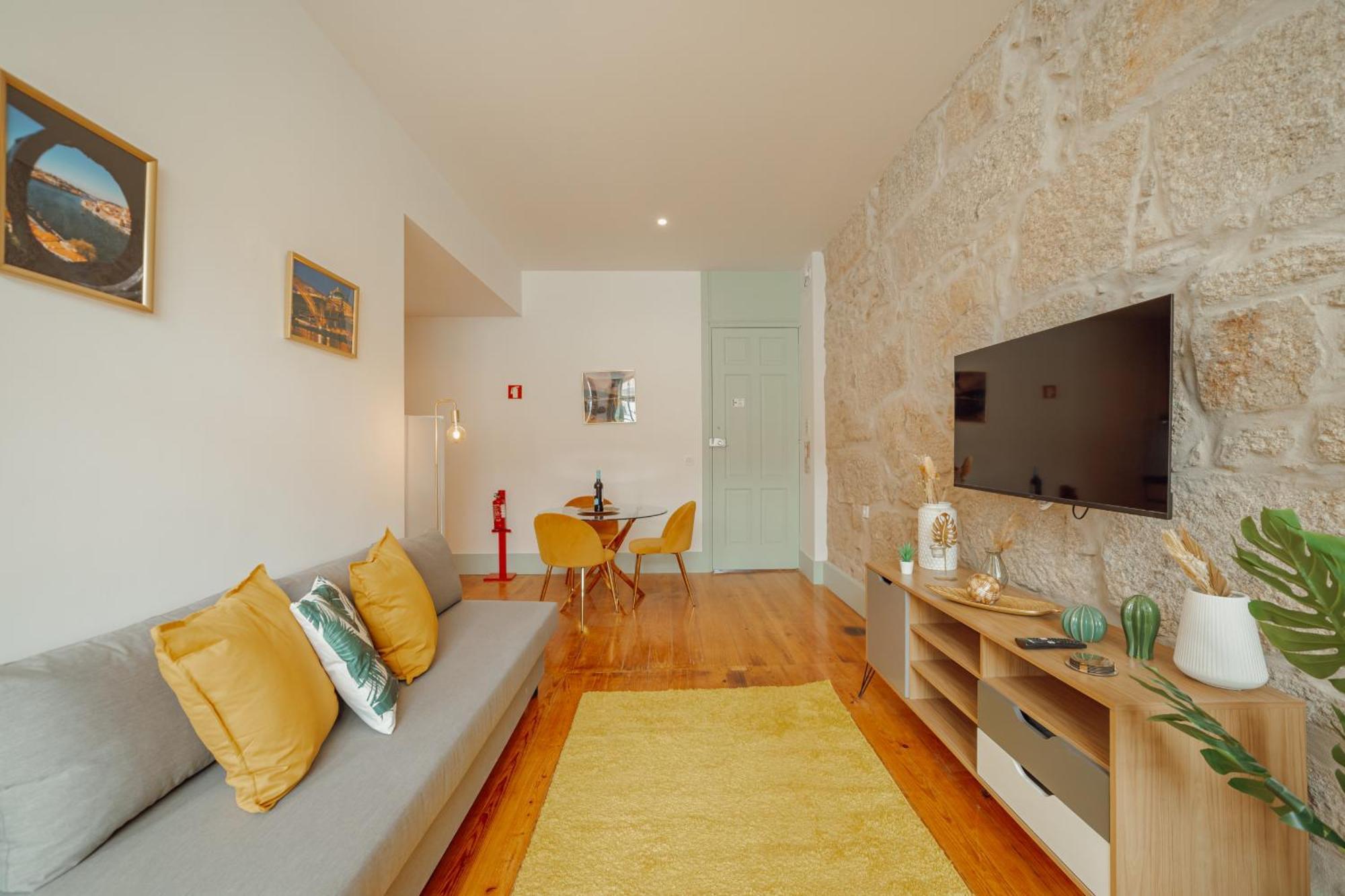 Downtown Suites By Vacationy Порто Екстериор снимка